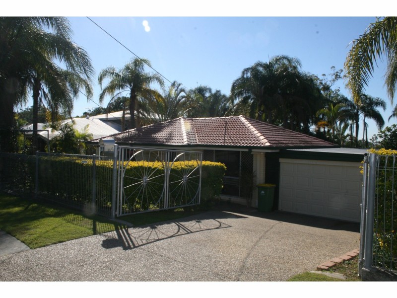 22 Renfrew Street, Hillcrest QLD 4118