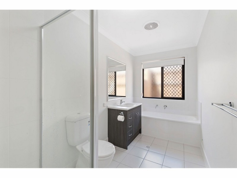 16 Munthari Drive, Berrinba QLD 4117