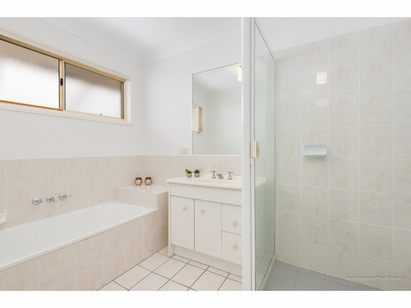 7 Haylett Rise, Regents Park QLD 4118