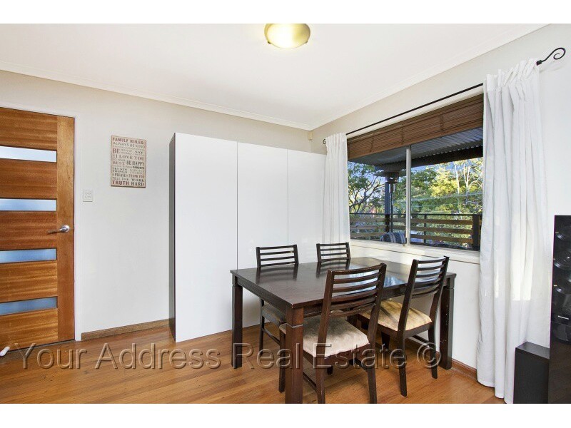 22 Green Road, Regents Park QLD 4118