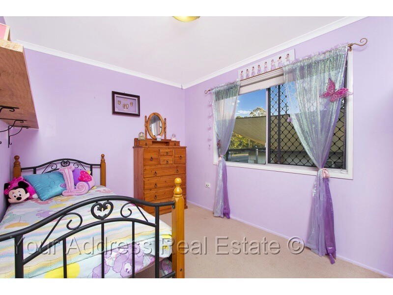 22 Green Road, Regents Park QLD 4118