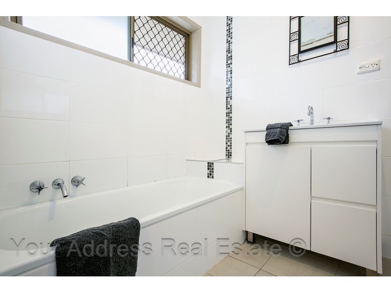 17 Fairbairn Street, Marsden QLD 4132