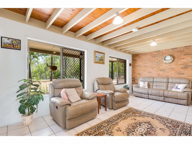 30 Paradise Road, Forestdale QLD 4118