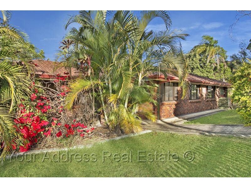 16 Silvertop Street, Hillcrest QLD 4118