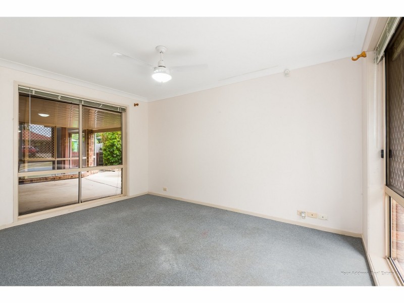 54 Regency Drive, Regents Park QLD 4118