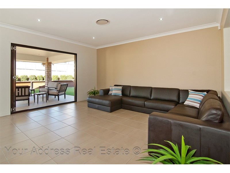 15-23 Bradley Court, Greenbank QLD 4124