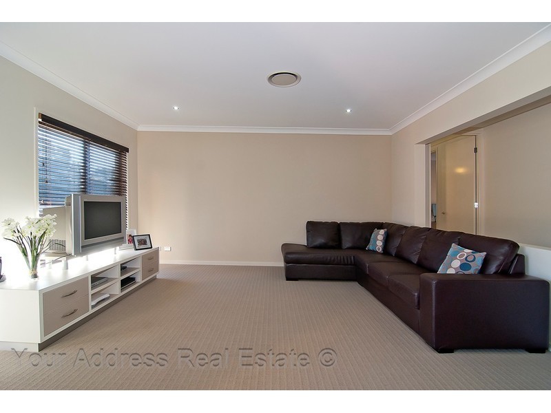 15-23 Bradley Court, Greenbank QLD 4124