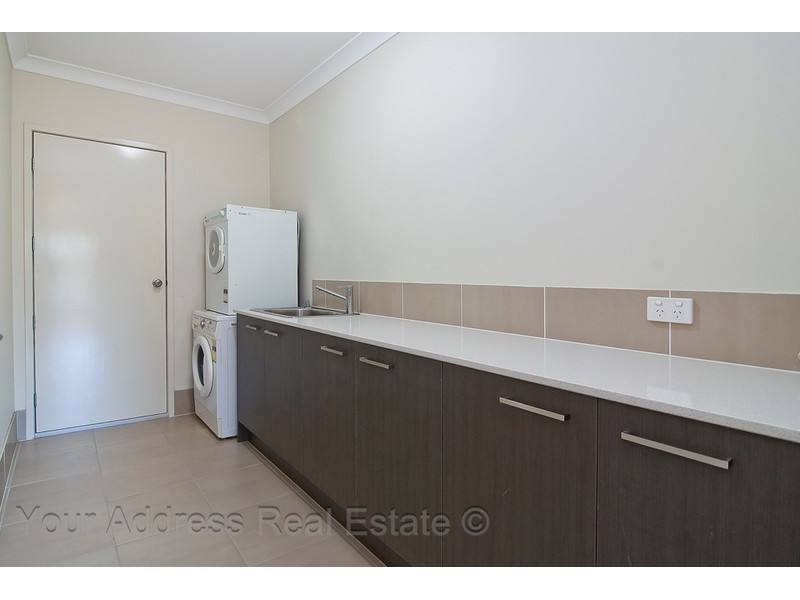 15-23 Bradley Court, Greenbank QLD 4124