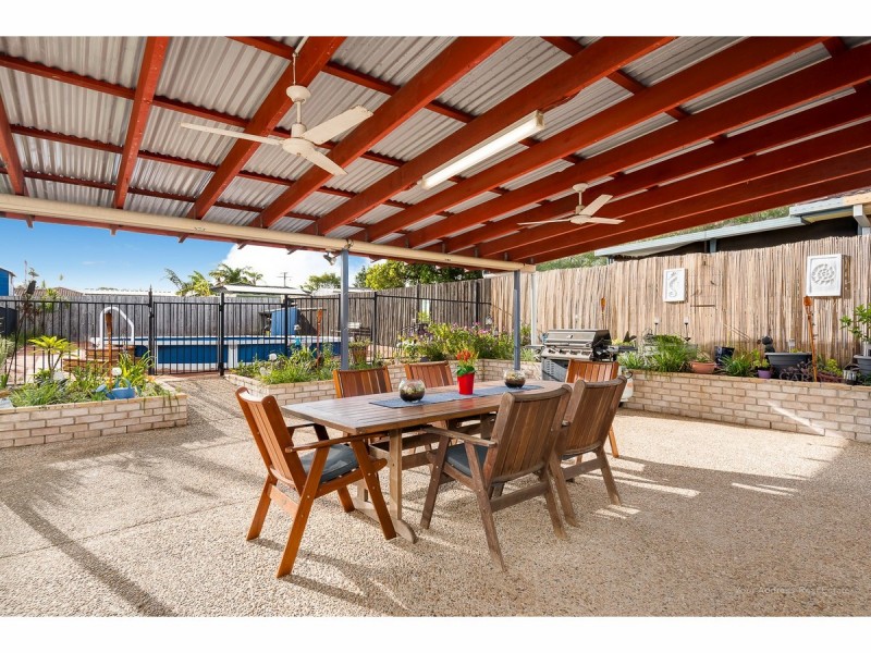 4 Topham Court, Hillcrest QLD 4118