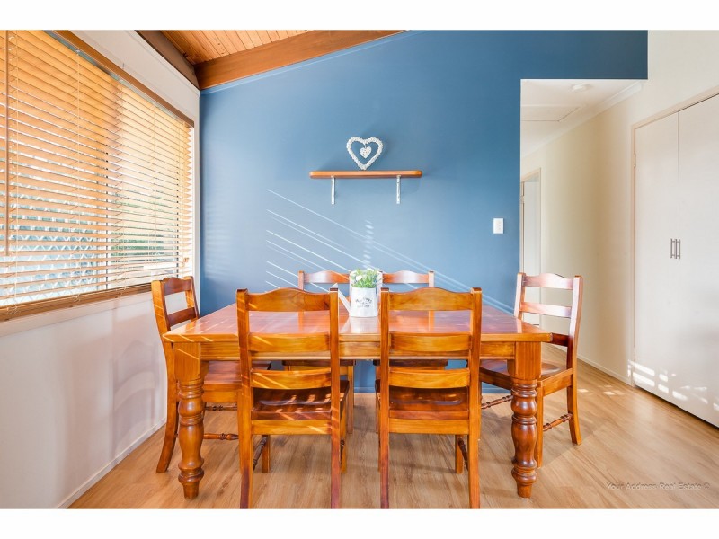 4 Topham Court, Hillcrest QLD 4118