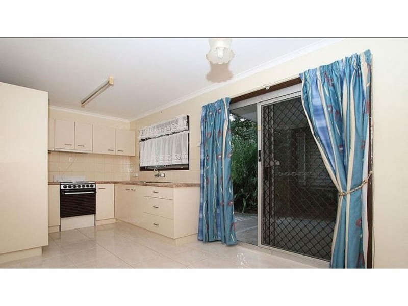 9 Bernice Street, Loganlea QLD 4131