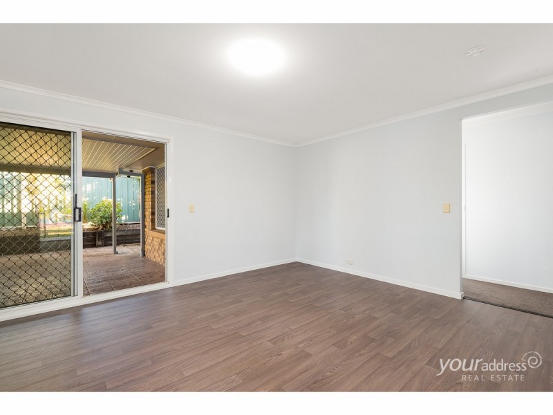 70 Bottlebrush Drive, Regents Park QLD 4118