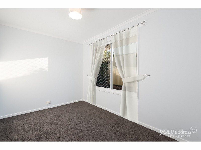 70 Bottlebrush Drive, Regents Park QLD 4118
