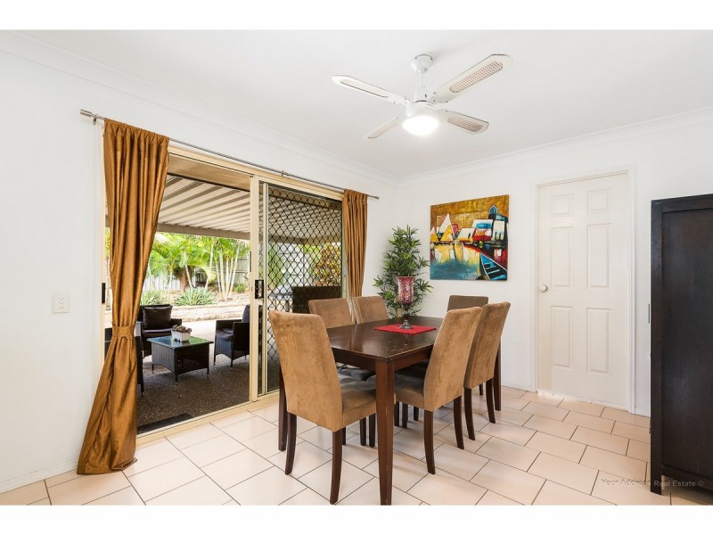 6 Silkyoak Court, Regents Park QLD 4118