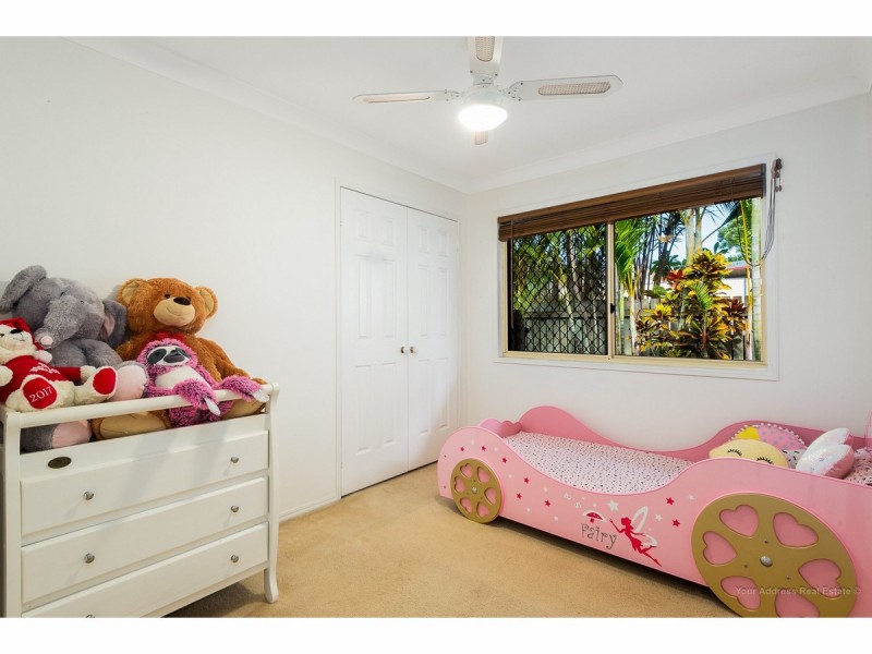 6 Silkyoak Court, Regents Park QLD 4118