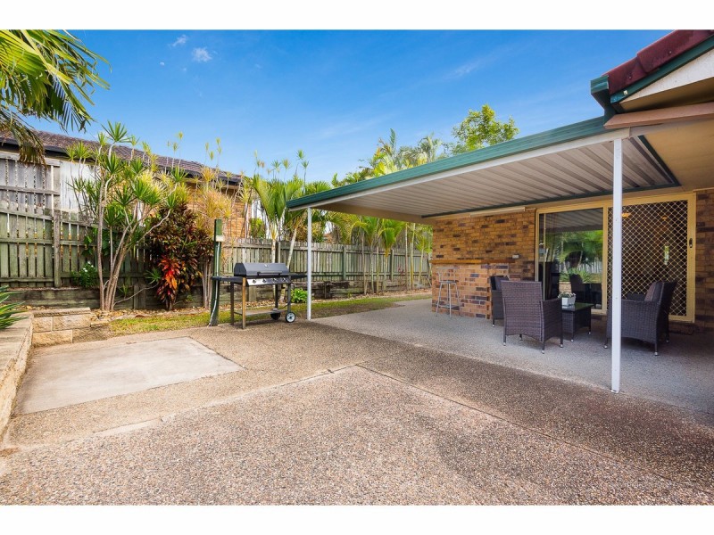 6 Silkyoak Court, Regents Park QLD 4118