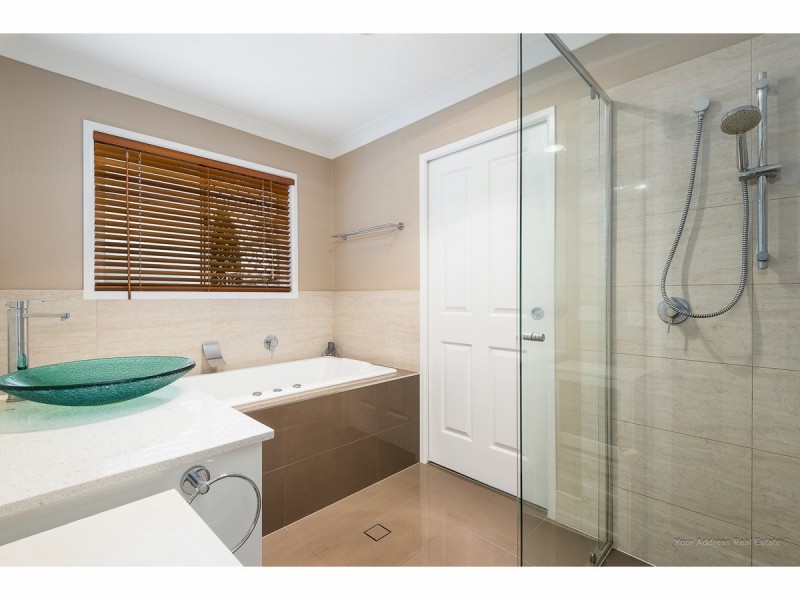 3 Liana Court, Regents Park QLD 4118