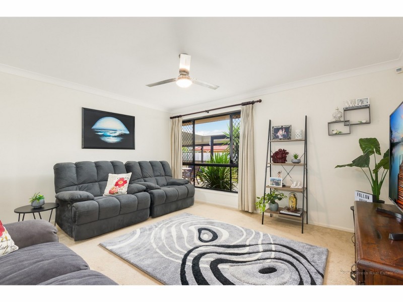 15 Crescendo Place, Crestmead QLD 4132