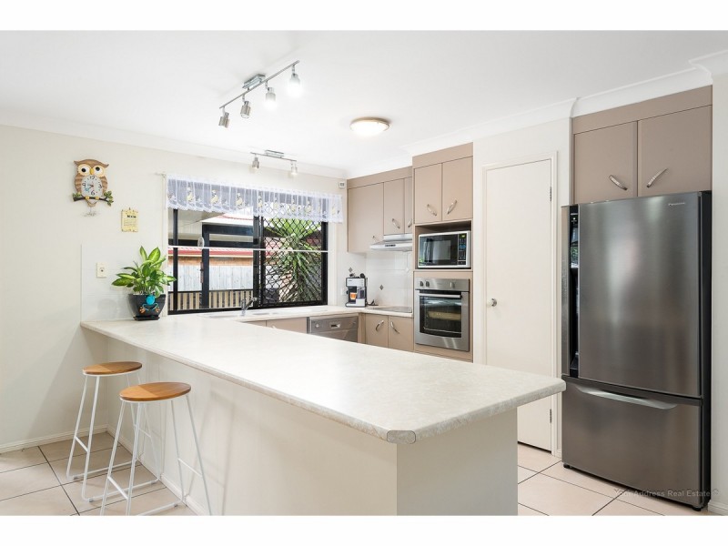 15 Crescendo Place, Crestmead QLD 4132