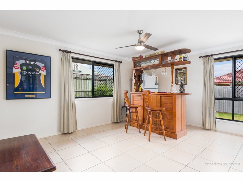 15 Crescendo Place, Crestmead QLD 4132