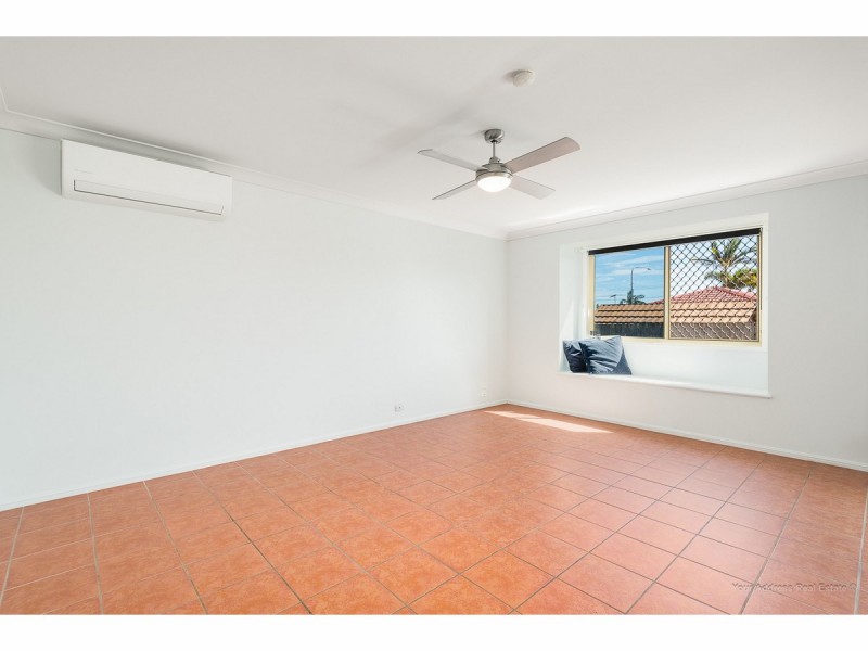 3 Wisteria Drive, Regents Park QLD 4118