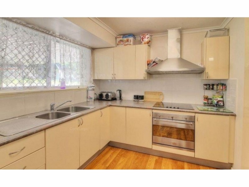 18 Eugene Street, Boronia Heights QLD 4124