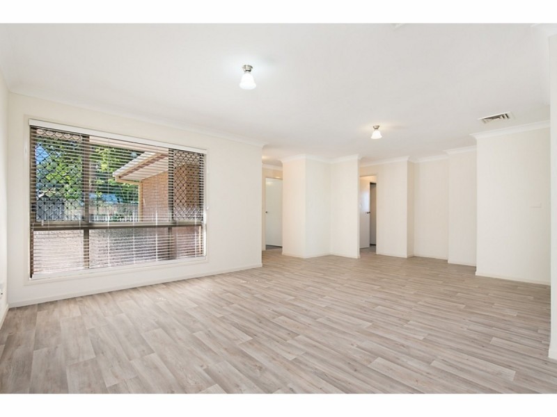 27 Parklands Drive, Boronia Heights QLD 4124