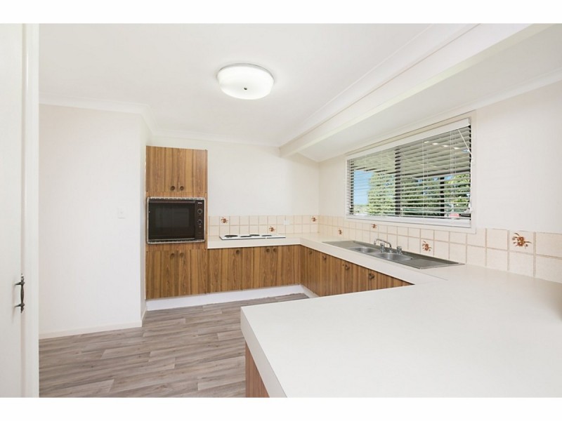 27 Parklands Drive, Boronia Heights QLD 4124