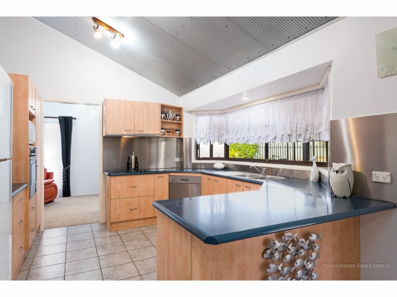 9 Barry Street, Boronia Heights QLD 4124