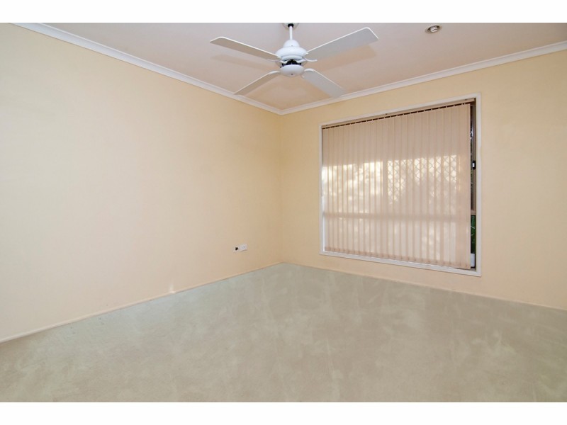3 Conifer Street, Hillcrest QLD 4118
