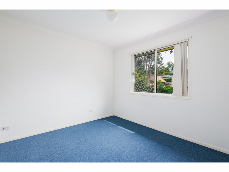 8 Paterson Place, Forest Lake QLD 4078