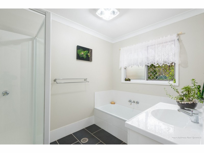 48 Centaurus Crescent, Regents Park QLD 4118