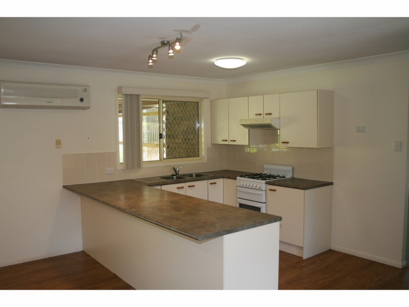 5 Regal Drive, Regents Park QLD 4118