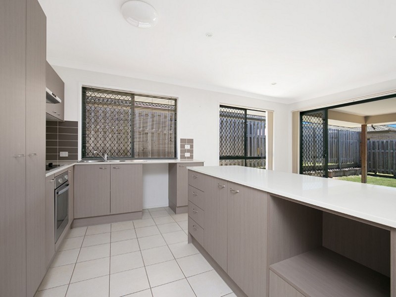 24 Flametree Crescent, Berrinba QLD 4117