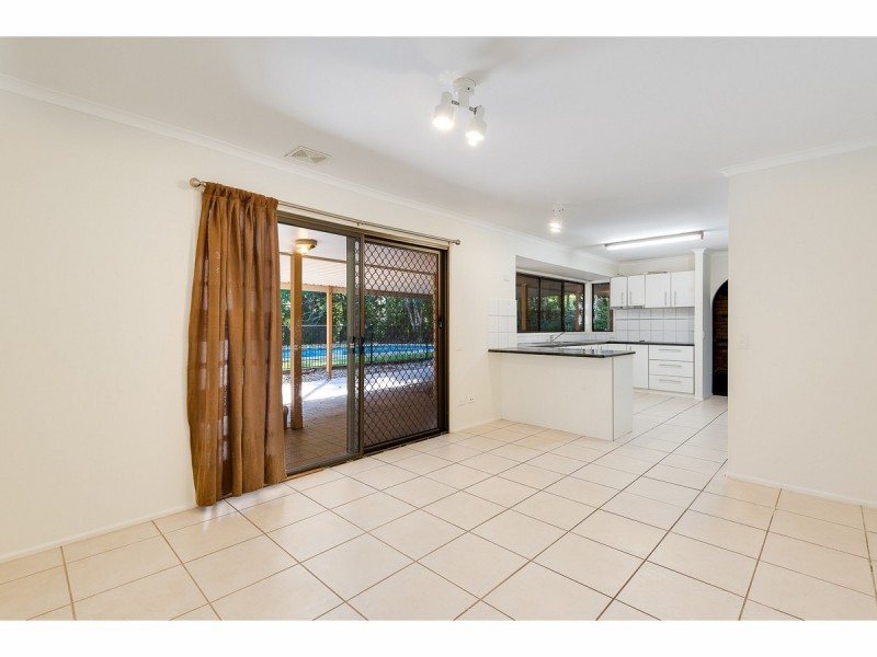128 Talinga Drive, Park Ridge QLD 4125