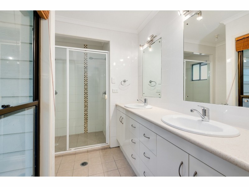 128 Talinga Drive, Park Ridge QLD 4125