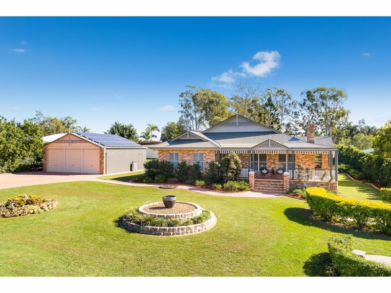 47-49 Thylungra Road, Park Ridge South QLD 4125