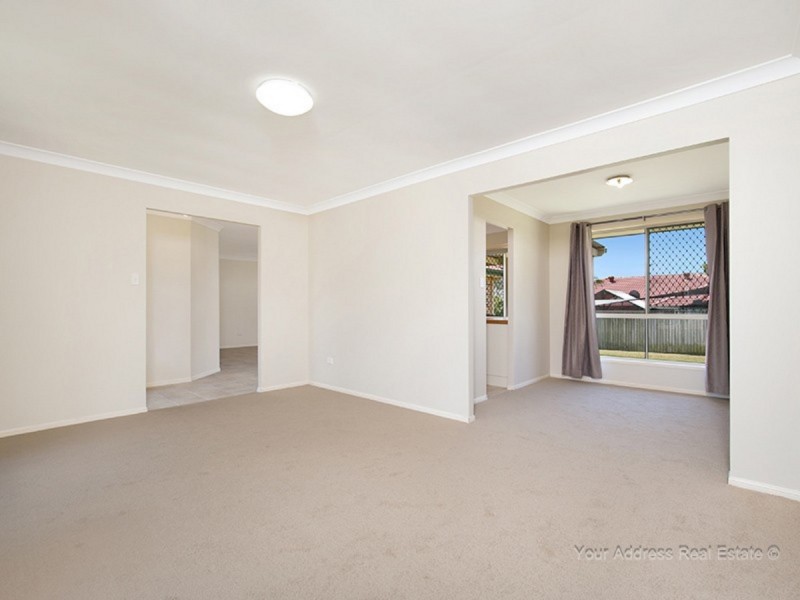 2 Carlisle Place, Parkinson QLD 4115