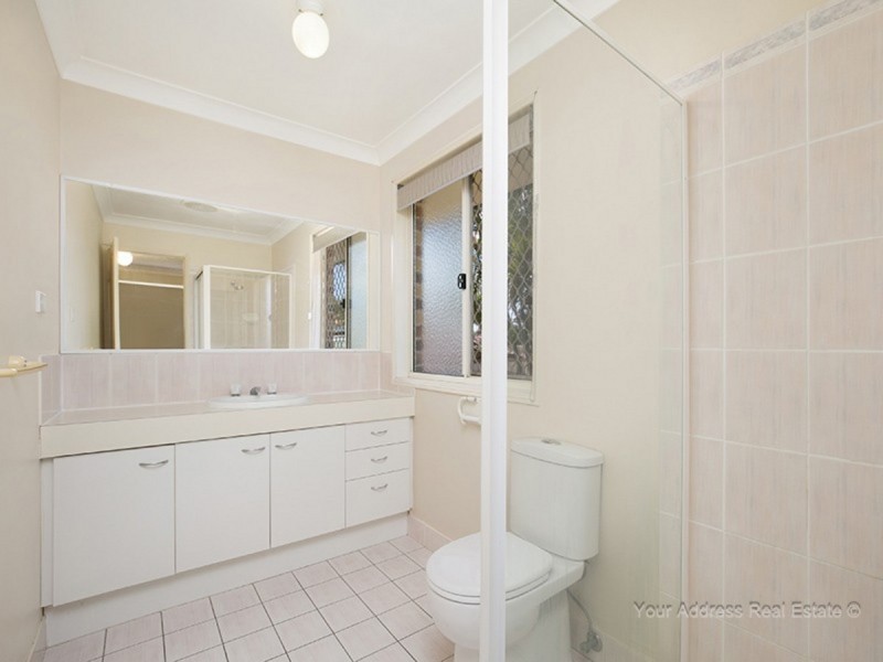 2 Carlisle Place, Parkinson QLD 4115