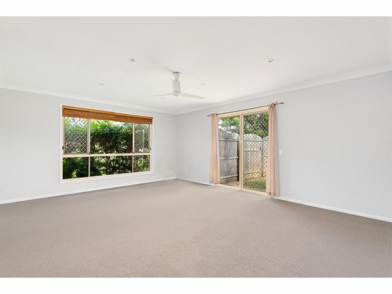 37 Diamantina Street, Hillcrest QLD 4118