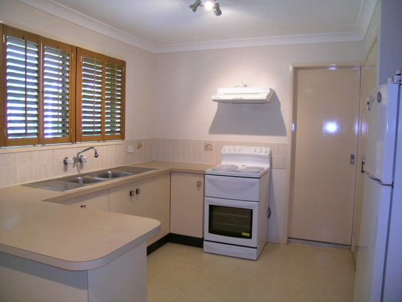 16 Dampier Court, Boronia Heights QLD 4124