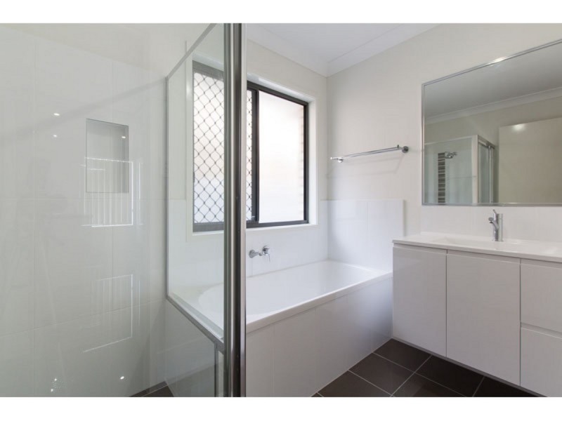 65 Willow Rise Drive, Waterford QLD 4133