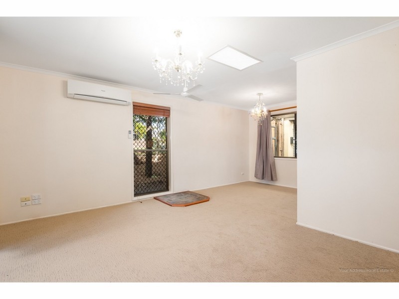 28 Kidd Street, Robertson QLD 4109