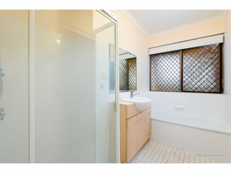 28 Kidd Street, Robertson QLD 4109