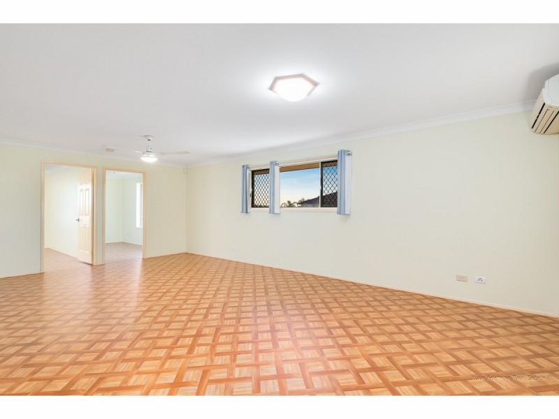 16 Standford Place, Regents Park QLD 4118