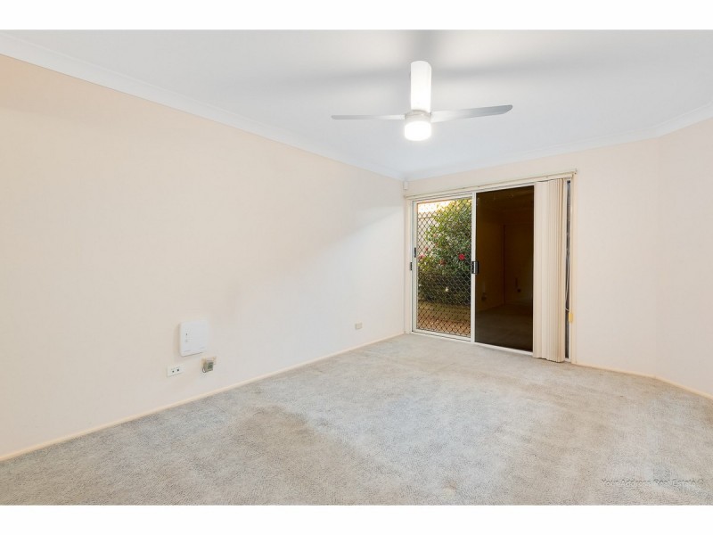 16 Standford Place, Regents Park QLD 4118