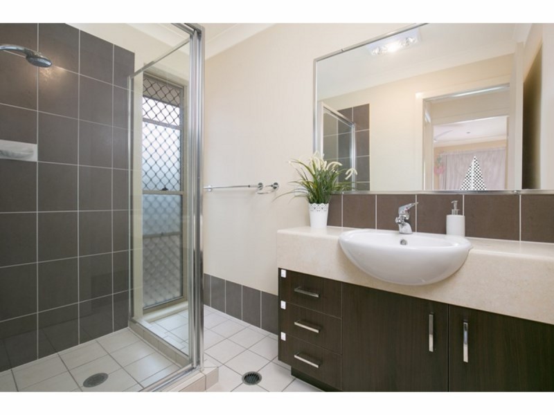 7 Bindarri Close, Waterford QLD 4133