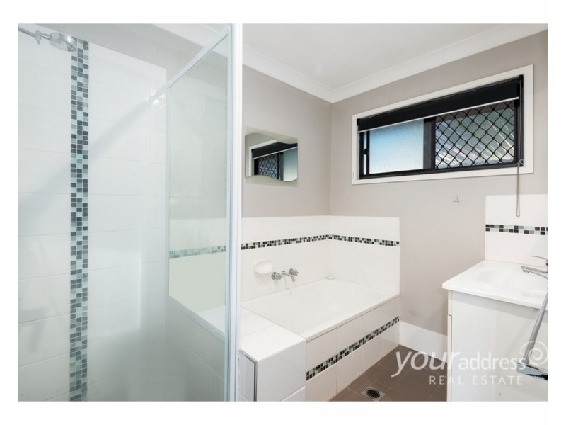 56 Centaurus Crescent, Regents Park QLD 4118