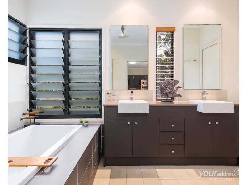 121 Brookwater Drive, Brookwater QLD 4300