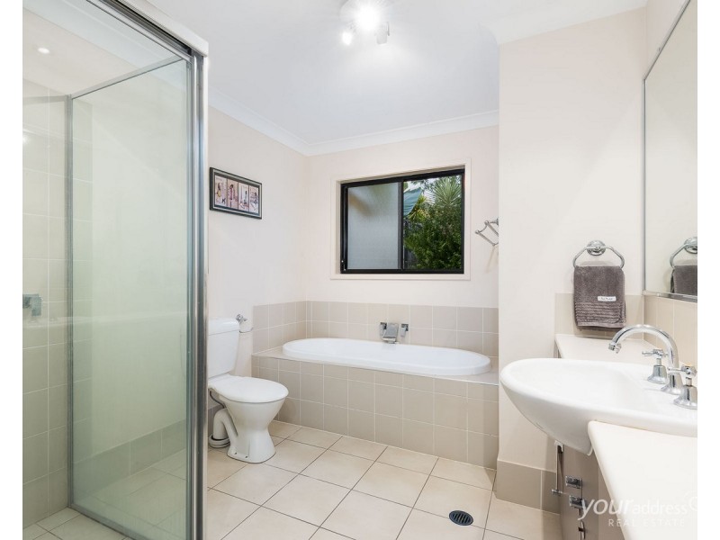121 Brookwater Drive, Brookwater QLD 4300